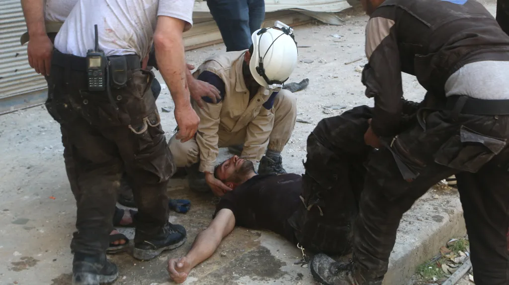 Syrské Aleppo pod palbou