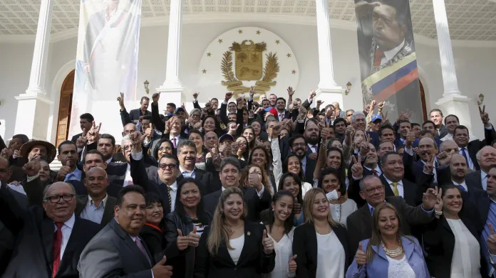Poslanci venezuelské opozice