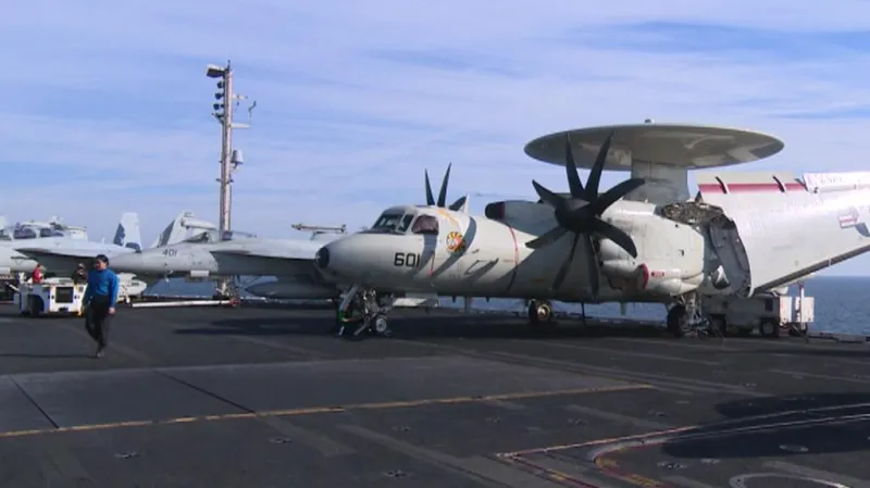 Palubní letouny Hawkeye