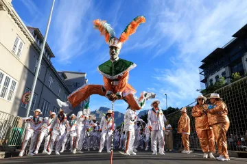 OBRAZEM: Kapským městem prošel novoroční karneval