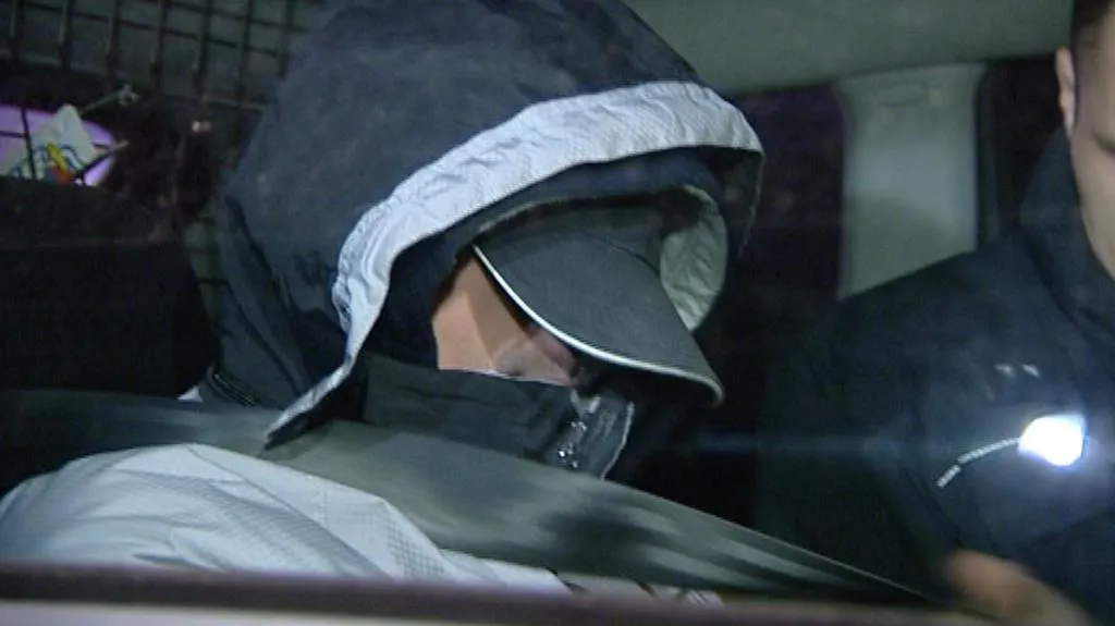 Policie převáží zadrženého řidiče