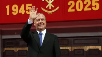 Místopředseda ruské Bezpečnostní rady Dmitrij Medvěděv se účastní akce k 80. výročí založení Korejské strany práce