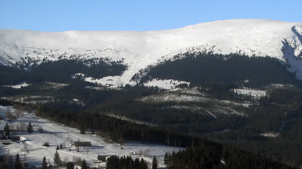 Lavina v Modrého dole v Krkonoších