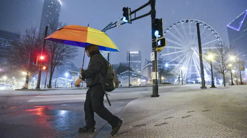 Sníh a led pokryly jih USA