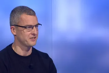 Jak se zvládne nynější stav, předurčí podobu života Čechů v příštím roce, říká Pavel Řehák, který v březnu přišel s alarmující predikcí