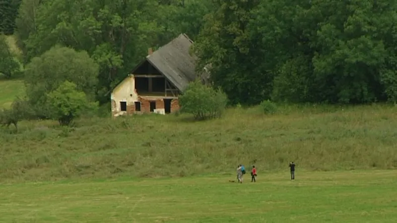 Opuštěná usedlost Pohádka nedaleko Čachrova na Klatovsku