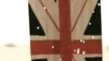 Rozstřílená britská vlajka