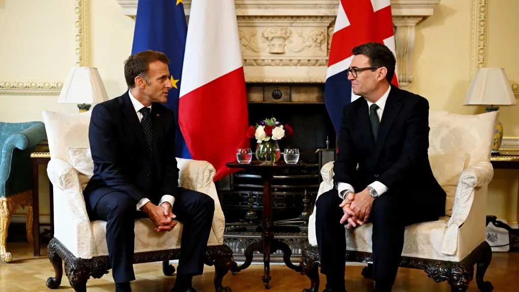 Britský premiér Andy Burnham se setkal s francouzským prezidentem Emmanuelem Macronem, 3. září 2026