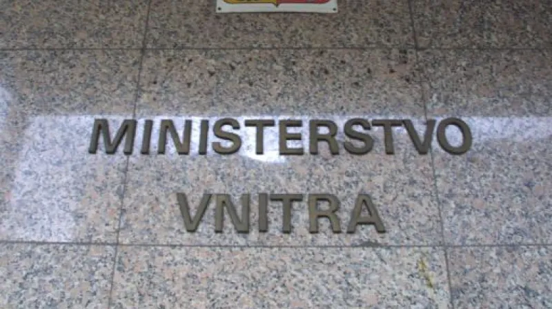 Vnitru má pomoci k penězům prodej majetku