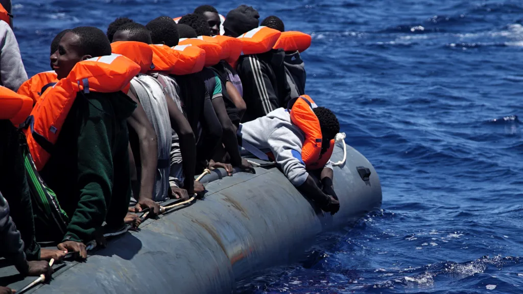 Migranti směřující do Itálie