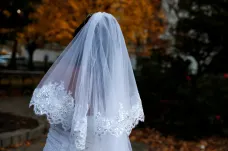 Po znásilnění svatba. Řada Američanů netuší, že státy USA dovolí tisíce sňatků dětí