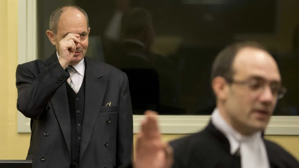 Zdravko Tolimir před tribunálem v Haagu