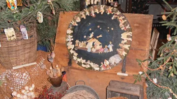 Kruhový betlém na výstavě "U vánočního stolu"