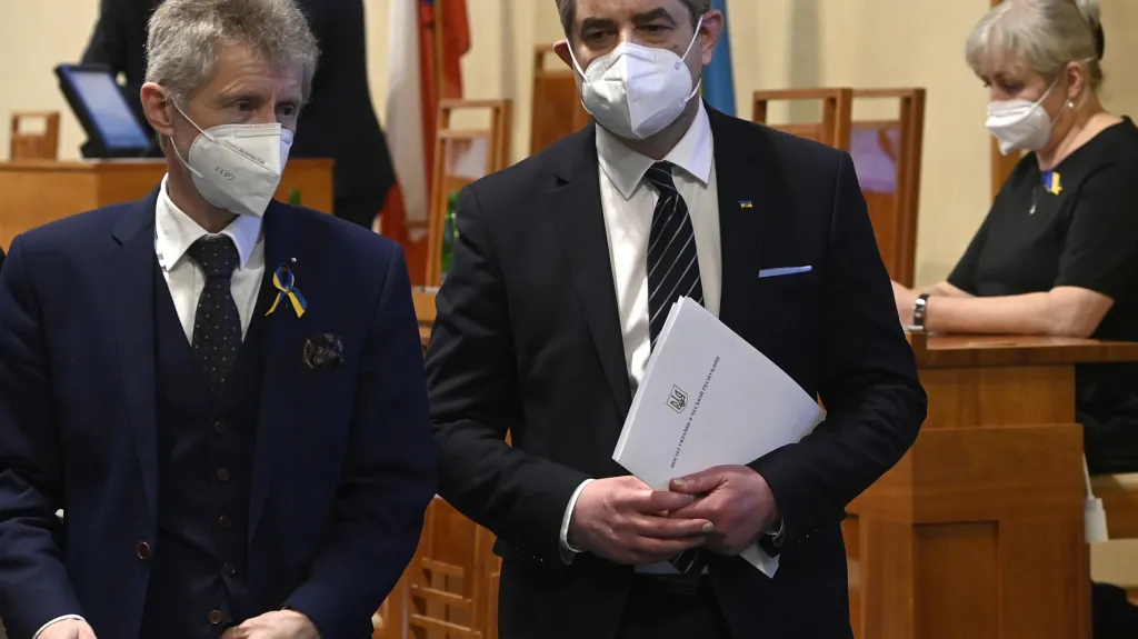 Předseda Senátu Miloš Vystrčil a ukrajinský velvyslanec Jevhen Perebyjnis