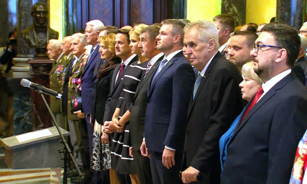 Prezident Miloš Zeman, premiér Andrej Babiš a zahraniční politici v Národním muzeu