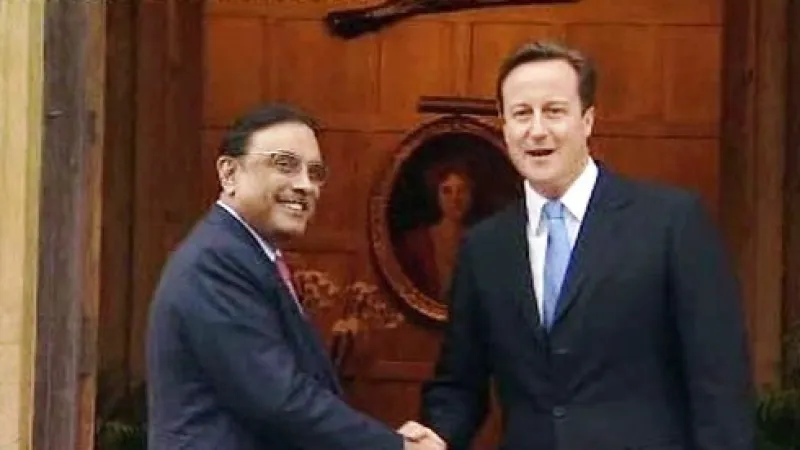 David Cameron a Ásif Alí Zardárí