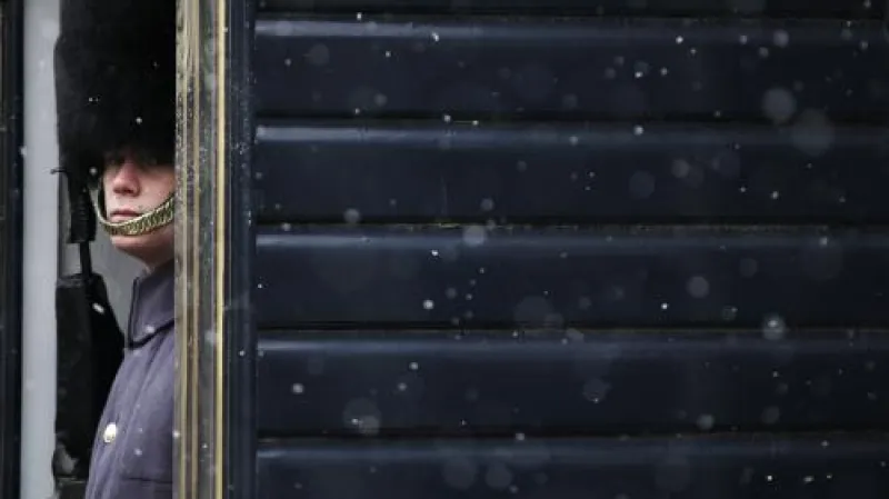 Člen londýnské Skotské gardy