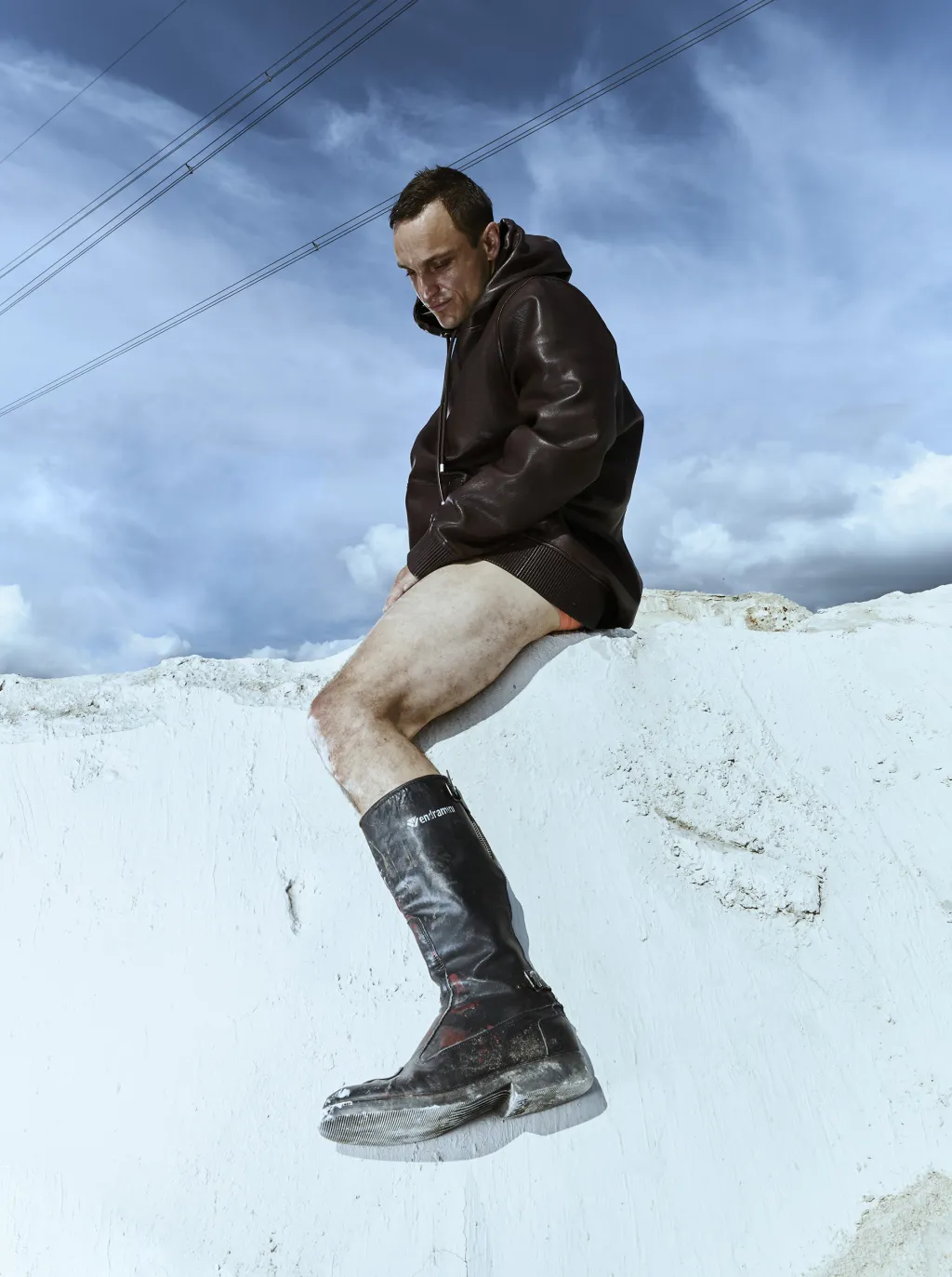 Fotograf/ka roku 2024: Tereza Mundilová, editorial Snow Strippers a portréty Sega Bodega pro 032c, cover story s Franzem Rogowským a portréty Olivie Rodrigo pro ZEITmagazin a Florentiny Holzinger pro ZEIT