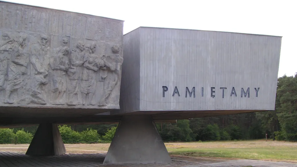 Pomník obětem v Chelmně