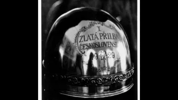 Zlatá přilba z roku 1929
