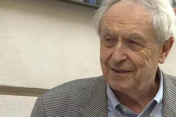 Rozpory mezi odpůrci a zastánci domácích porodů jsou stále živé