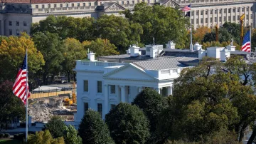 Demolice východního křídla Bílého domu ve Washingtonu