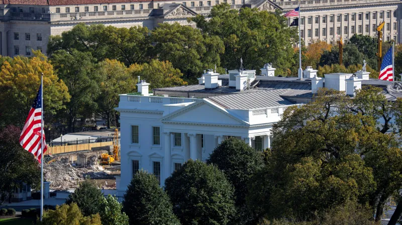 Demolice východního křídla Bílého domu ve Washingtonu