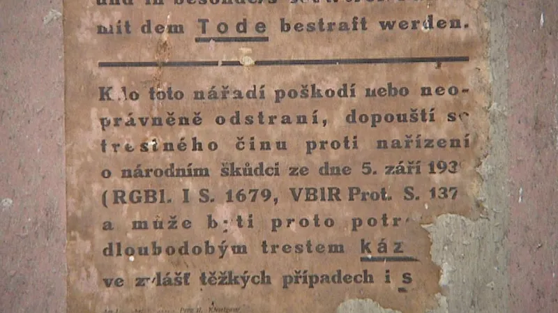 Varování před poškozením sirény z doby 2. světové války