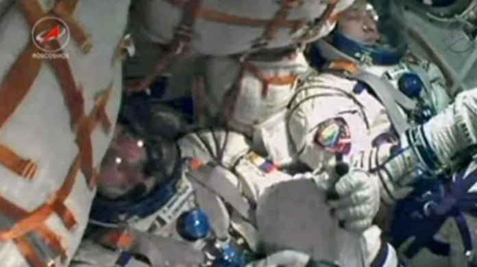 Posádka Sojuzu před startem