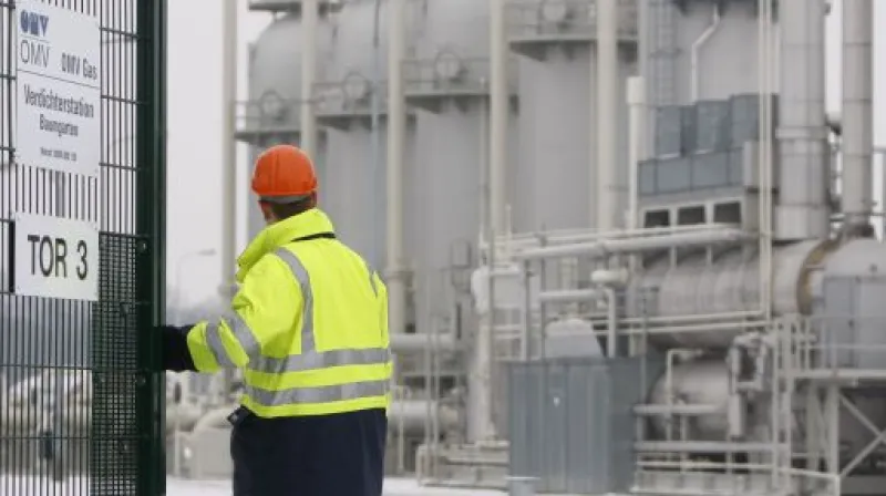 Události, komentáře: Řešení krize v nedohlednu