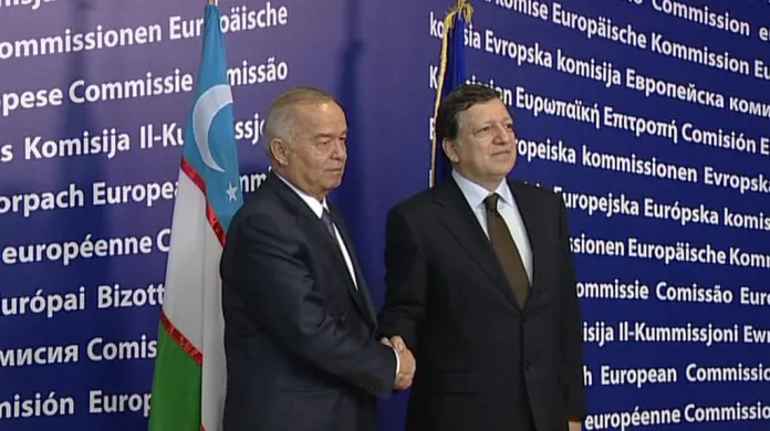 Islam Karimov a José Barroso