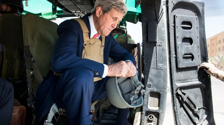 John Kerry nečekaně navštívil Irák