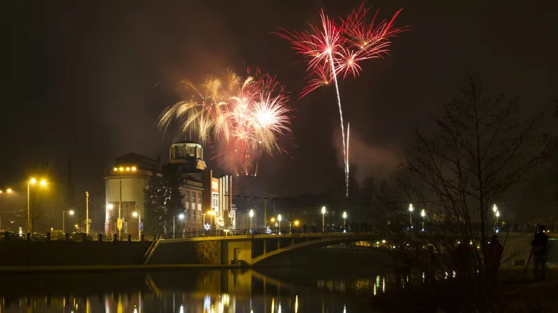 Novoroční ohňostroj v Hradci Králové