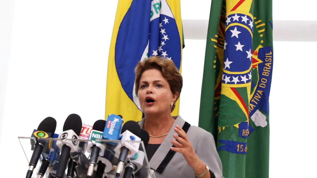 Dilma Rousseffová slíbila dialog s protestujícími