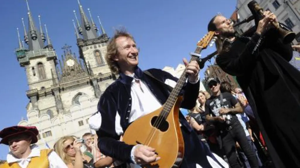 Oslavy připomínající výročí úmrtí rabiho Löwa