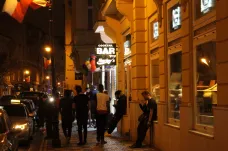 Noční starosta zkouší v Praze ztlumit noční hluk. Úřady omezí vjezd do Dlouhé ulice, ráje barů a klubů