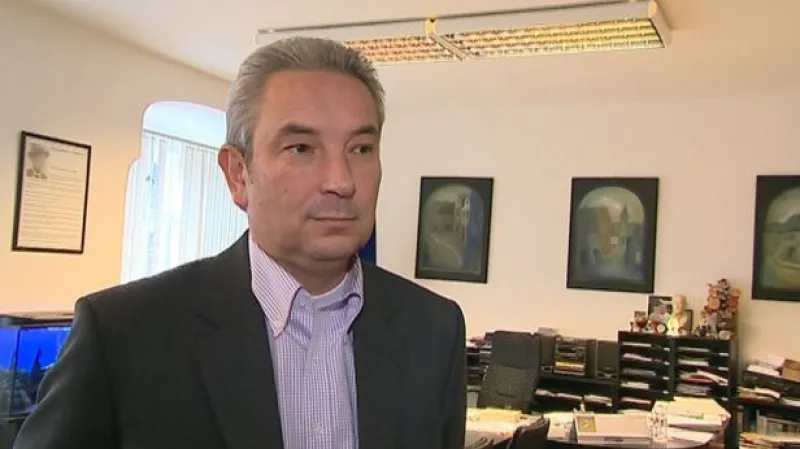 Starosta Val.Meziříčí Jiří Částečka (ODS) o zrušení školy