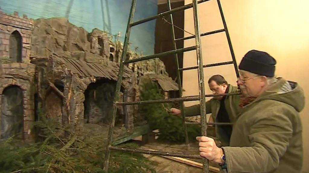 Příprava vánočního betlému