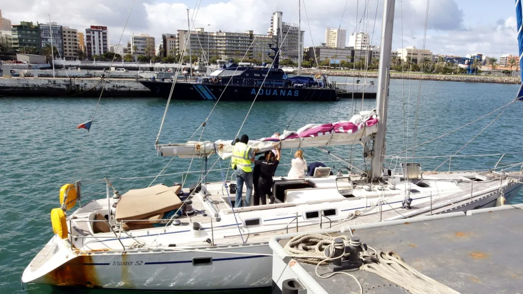 Zadržená česká plachetnice s kokainem na palubě