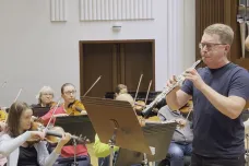 Pardubická filharmonie zahájila sezonu premiérou hudebního „perníku“