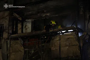 Po ruském útoku na Dnipro je zraněno nejméně čtrnáct lidí