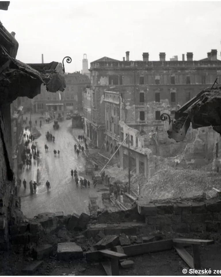 „Pevnostní“ Opava byla osvobozena před 80 lety, centrum silně poničilo bombardování