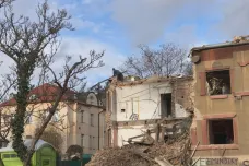 Polorozbořená vila z Vinohrad dostala šanci na záchranu. Podle statika je většina domu v pořádku