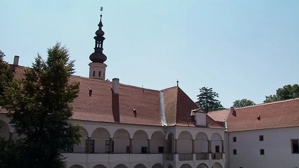 Zámek v Oslavanech