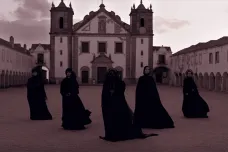 Klip týdne: Madonna tančí temný balet jako performanci na Johanku z Arku