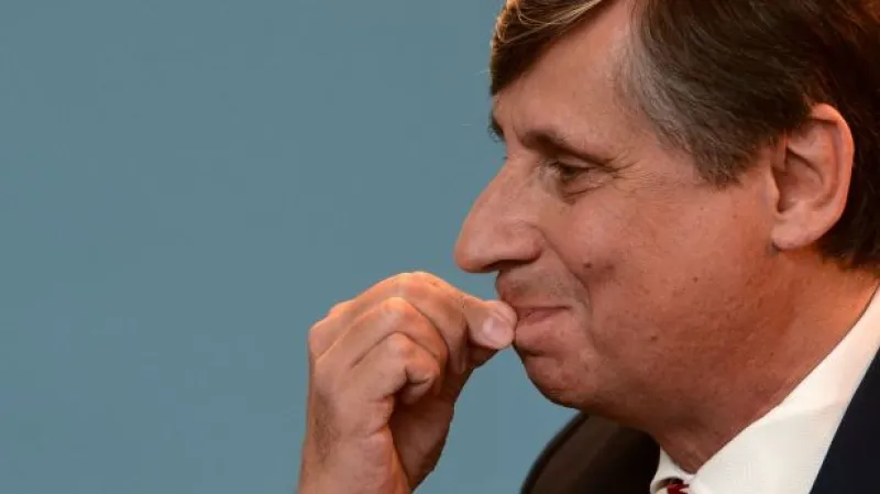 Fischer připravil návrh státního rozpočtu