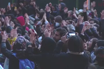 „Náš nepřítel je zde, ne v Americe.“ Íránci znovu protestovali proti režimu