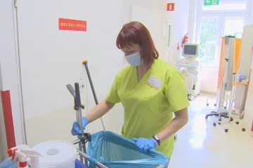 V polských nemocnicích začali vypomáhat ukrajinští zdravotníci. Mohli by zmírnit nedostatek personálu