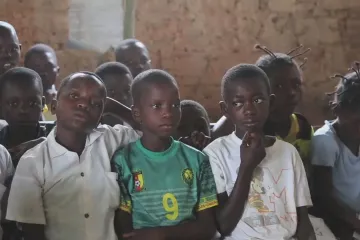 Češi stále méně podporují adopci na dálku. Preferují sbírky po humanitárních katastrofách