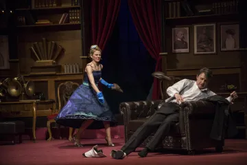 Recenze: Lízu Doolittleovou trápí na Vinohradech křeče